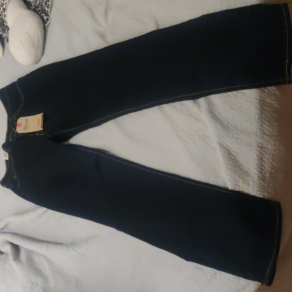 Levi's 724 High-Rise Straight Jeans